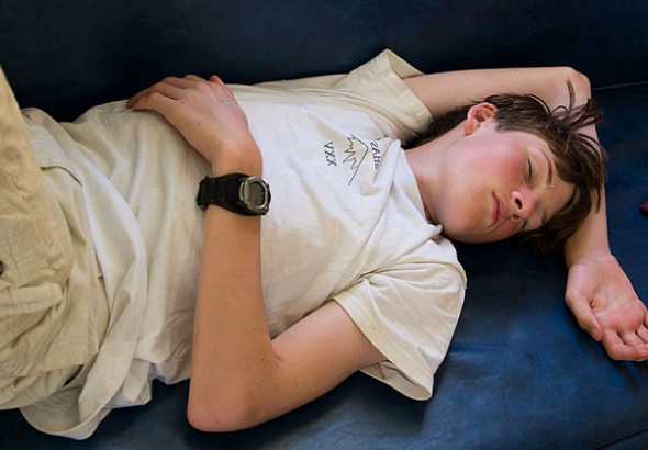 sleep positions optimal brain health